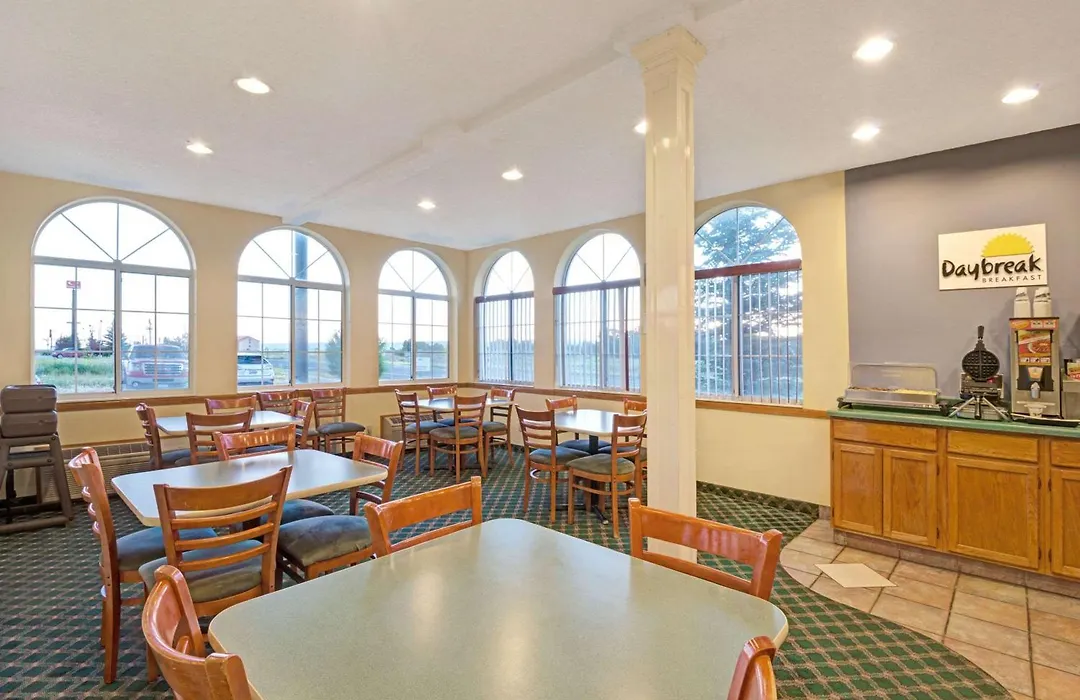 Days Inn By Wyndham Laramie-1