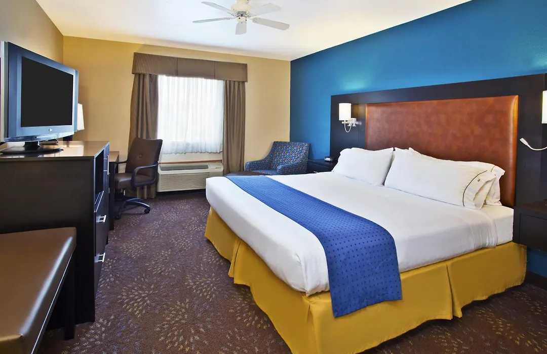 Holiday Inn Express Mackinaw City By Ihg-1