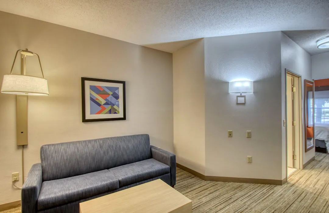 Holiday Inn Express Hotel & Suites Oshkosh - State Route 41 By Ihg-1