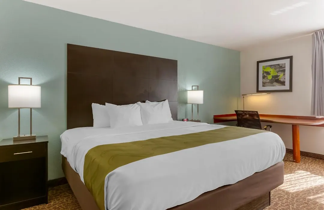 Quality Inn Alexis Rd-1