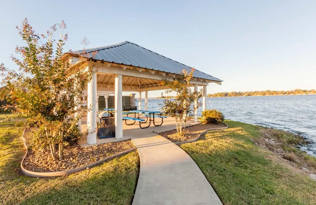 Holiday Inn Club Vacations Piney Shores Resort At Lake Conroe-1