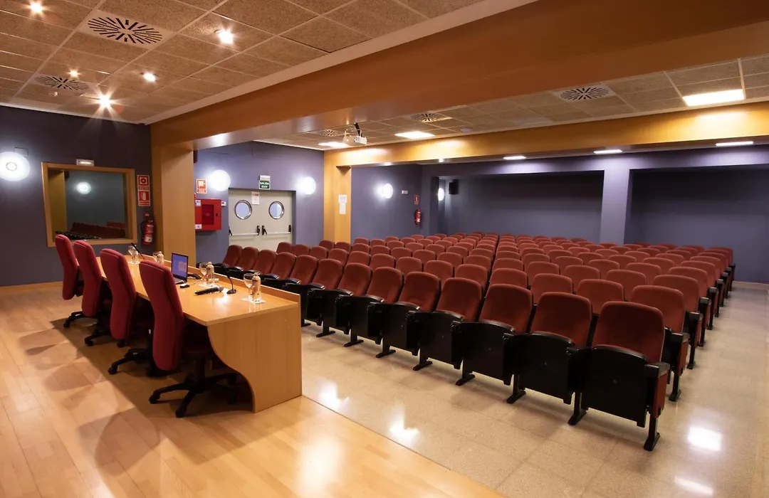 Villa Alojamiento y Congresos - Villa Universitaria-1