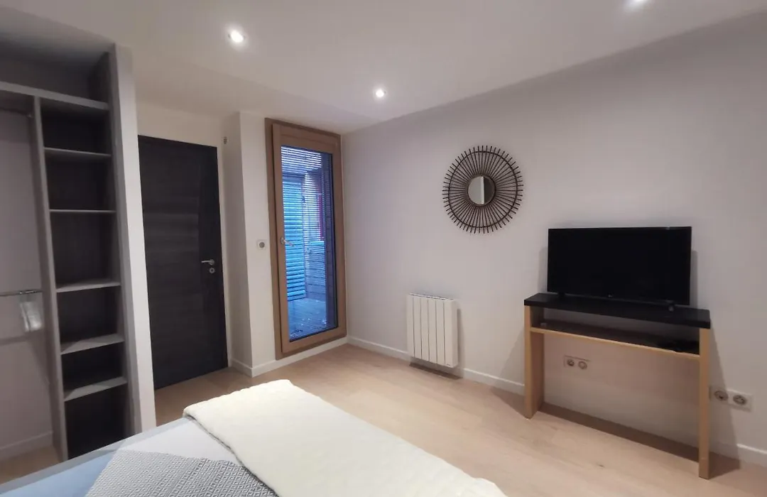 Chambre Dans Un Joli Appartement-1