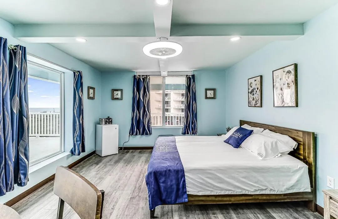 Seaside Boutique Hotel, Waves At Your Doorstep-1