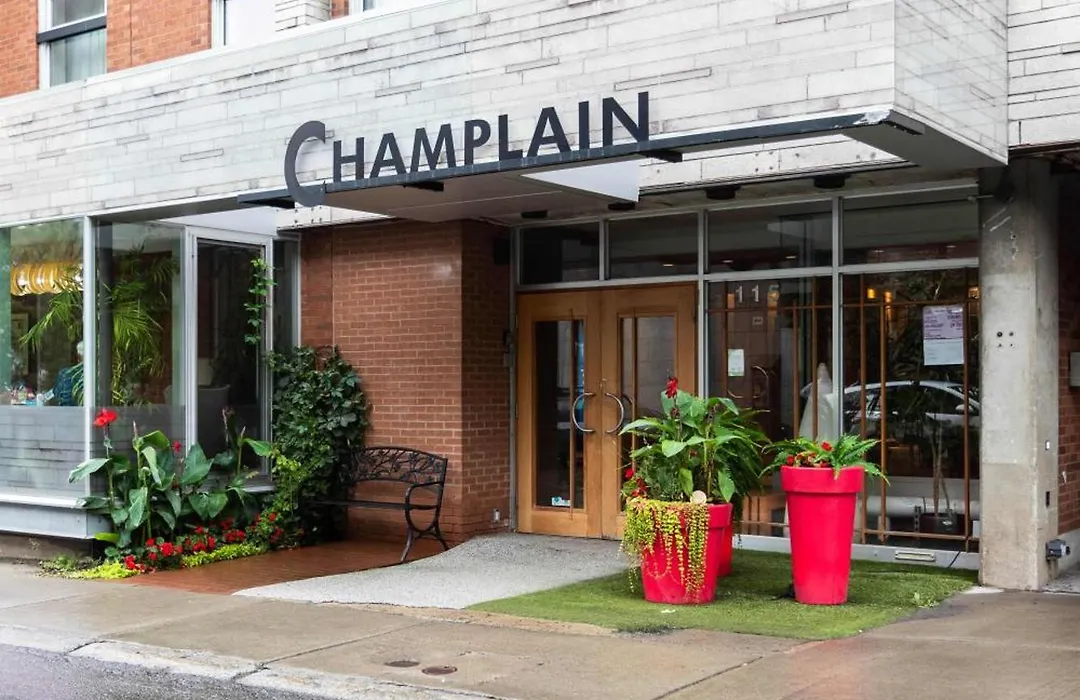 Hotel Champlain-1
