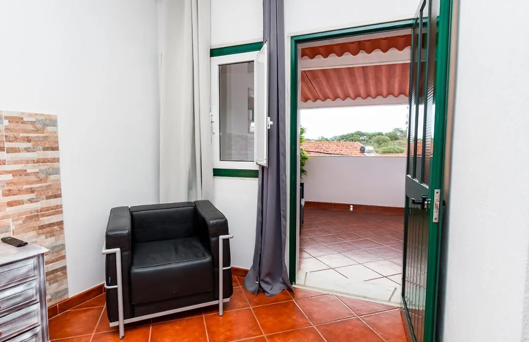 Casa Da Ladeira Dos Passos-1