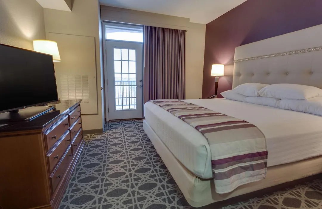 Drury Inn & Suites Las Cruces-1
