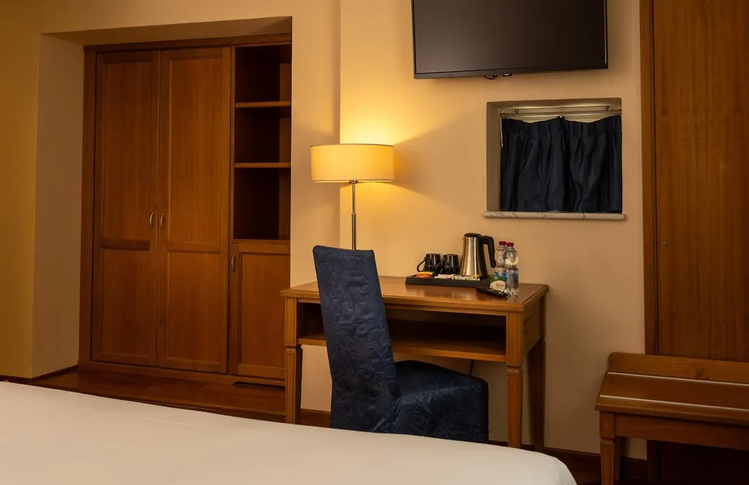 Hotel Iris-1