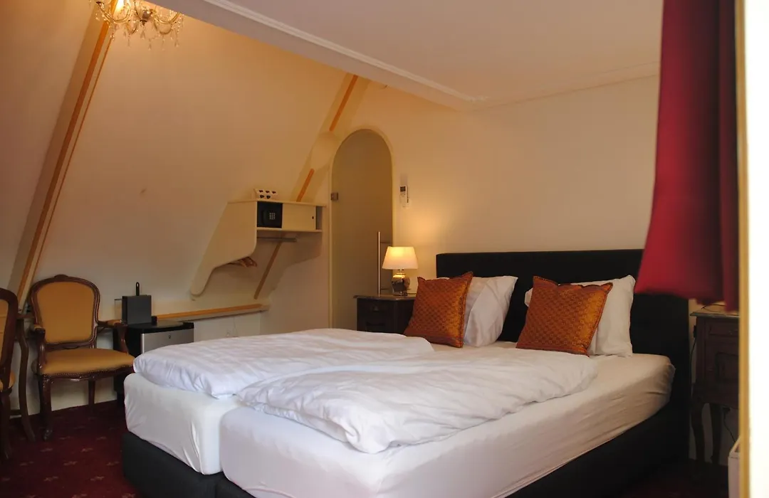 Hotel De Gulden Waagen-1