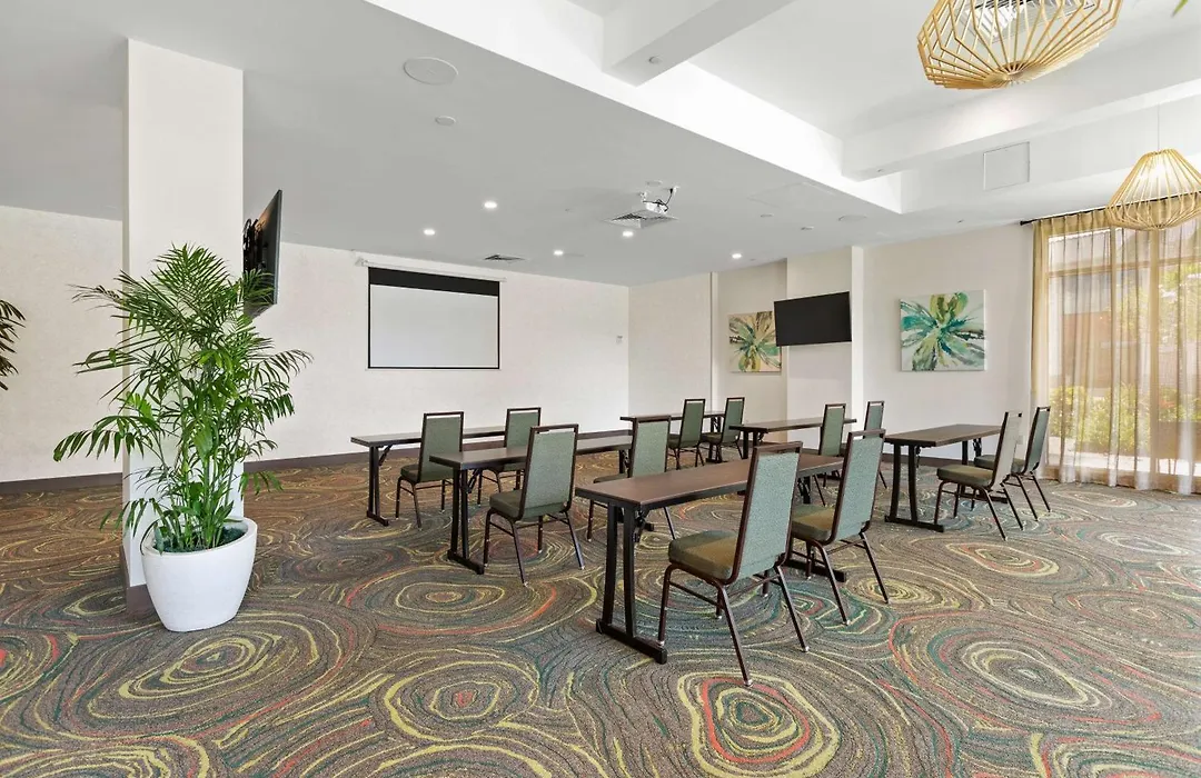 Embassy Suites By Hilton Oahu Kapolei - Free Breakfast-1