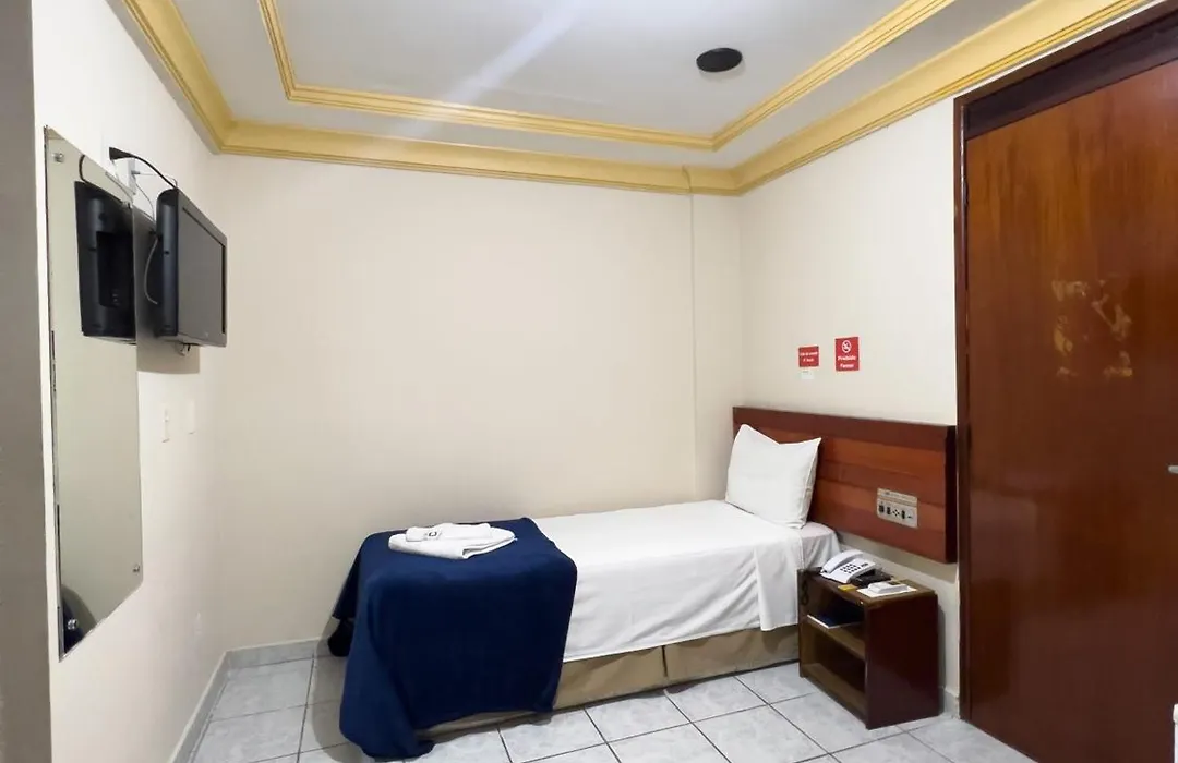 Central Hotel-1
