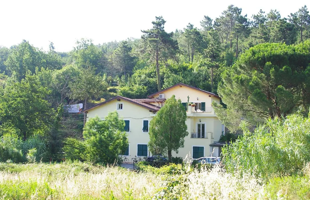 B&B Casale Coreallo Spotorno-1