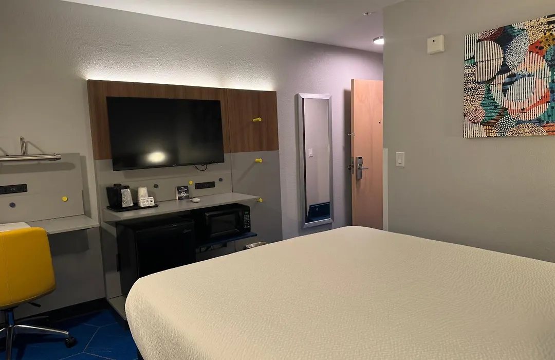 Microtel Inn And Suites Independence-1