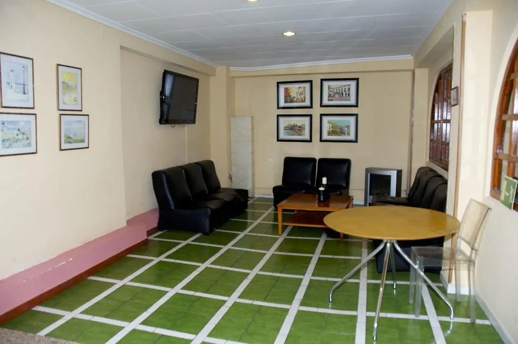 Hostal El Jardín-1