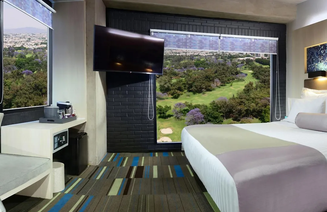 Hotel Guadalajara Country Club By Hnf-1