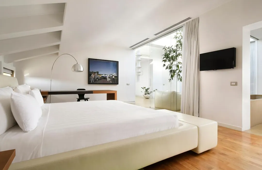 Palazzo Montemartini Rome, A Radisson Collection Hotel-1