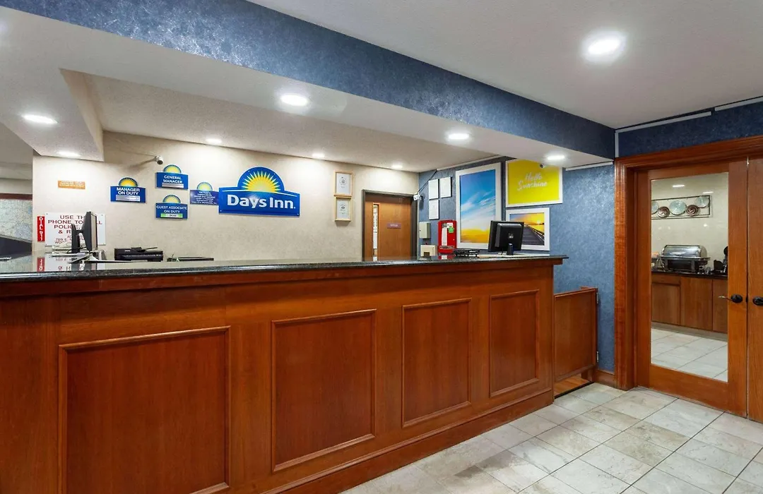 Days Inn By Wyndham Wooster-1
