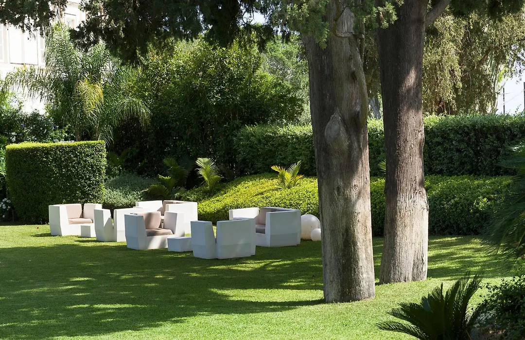 Isola Bella Infinity Suites-1