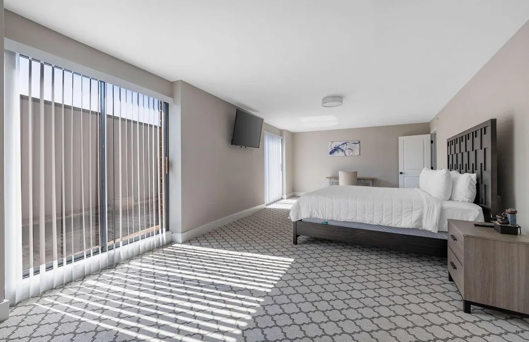 Georgetown Suites Harbour-1