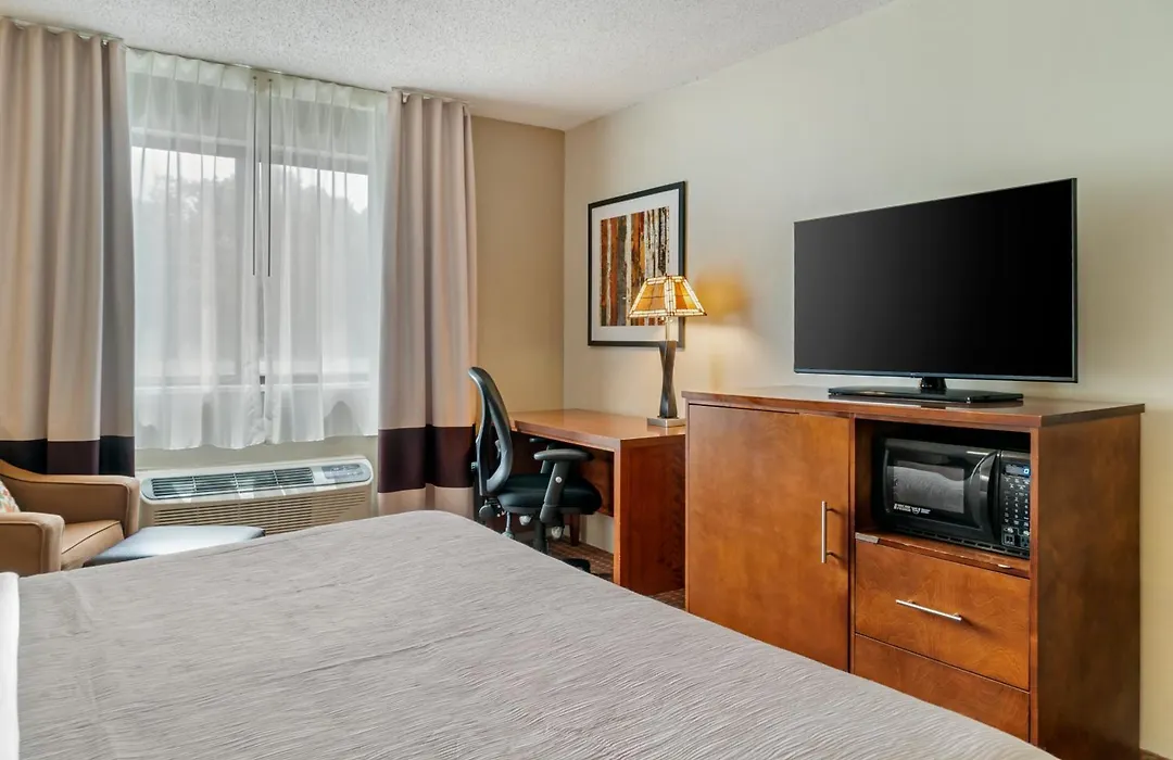 Quality Inn Saint Ignace I-75-1