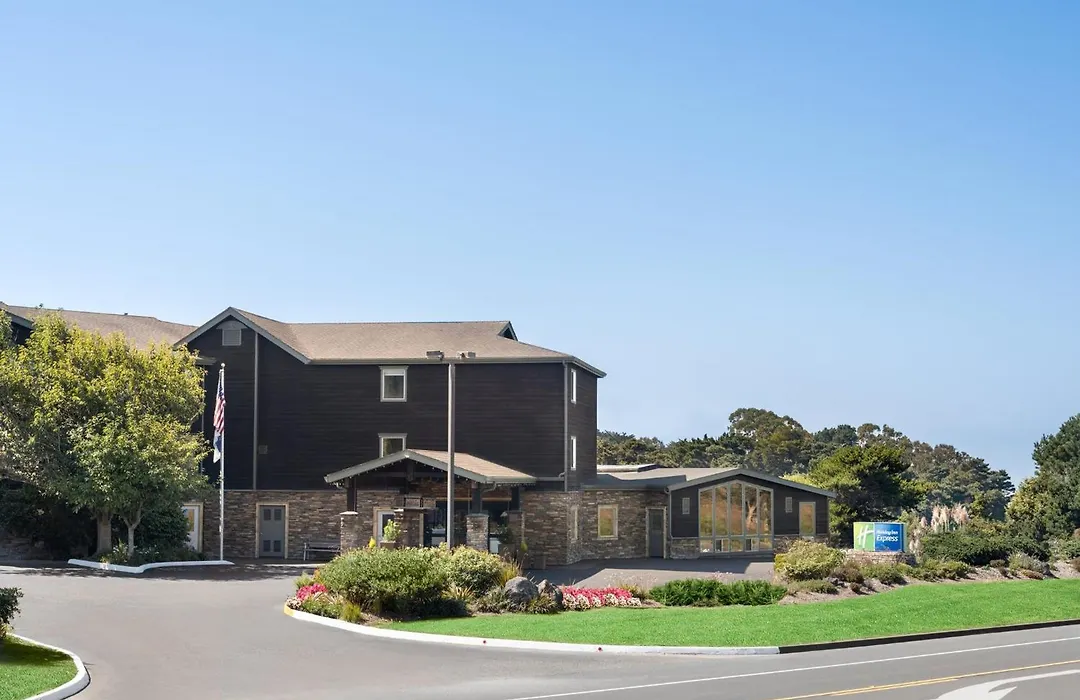 Holiday Inn Express Fort Bragg By Ihg-1