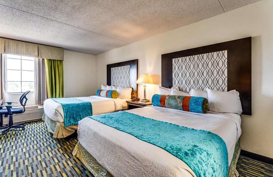 Wyndham Garden Wichita Downtown-1