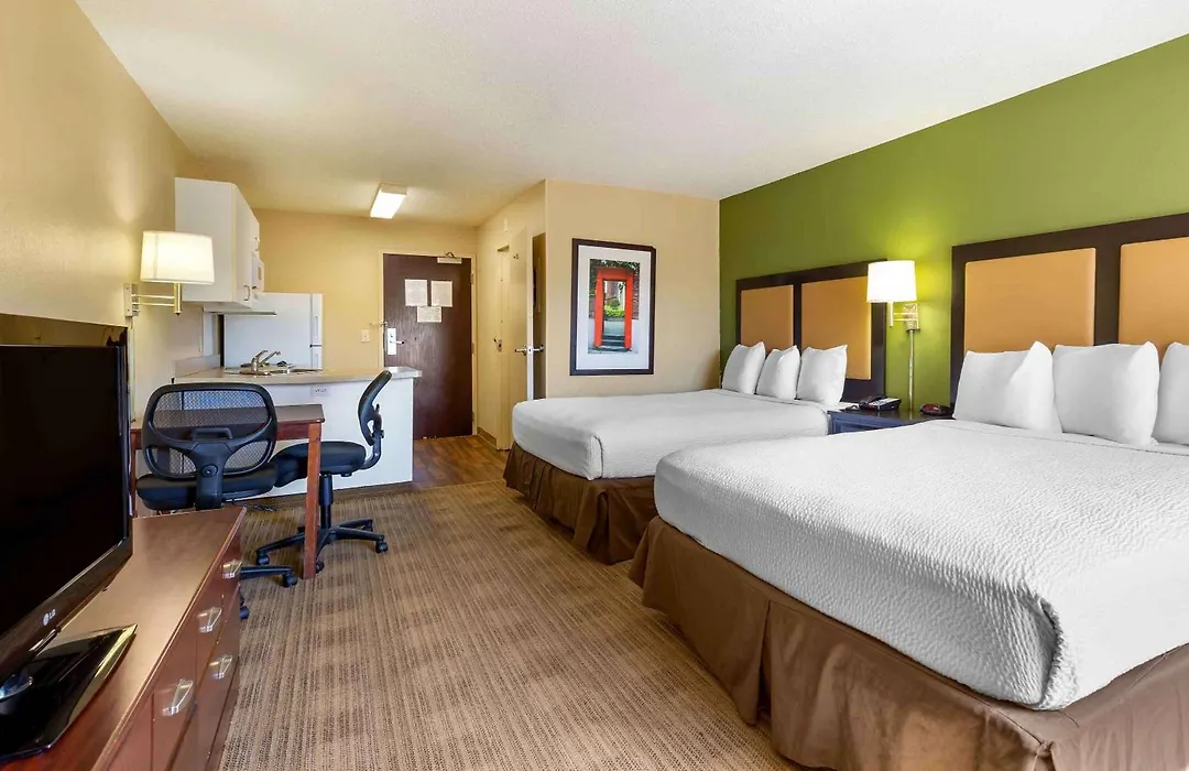 Mainstay Suites Washington Dulles Airport-1