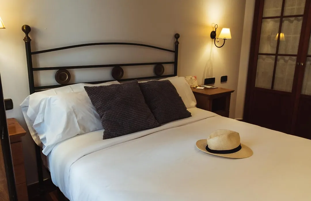 San Sebastian Dot Rooms-1