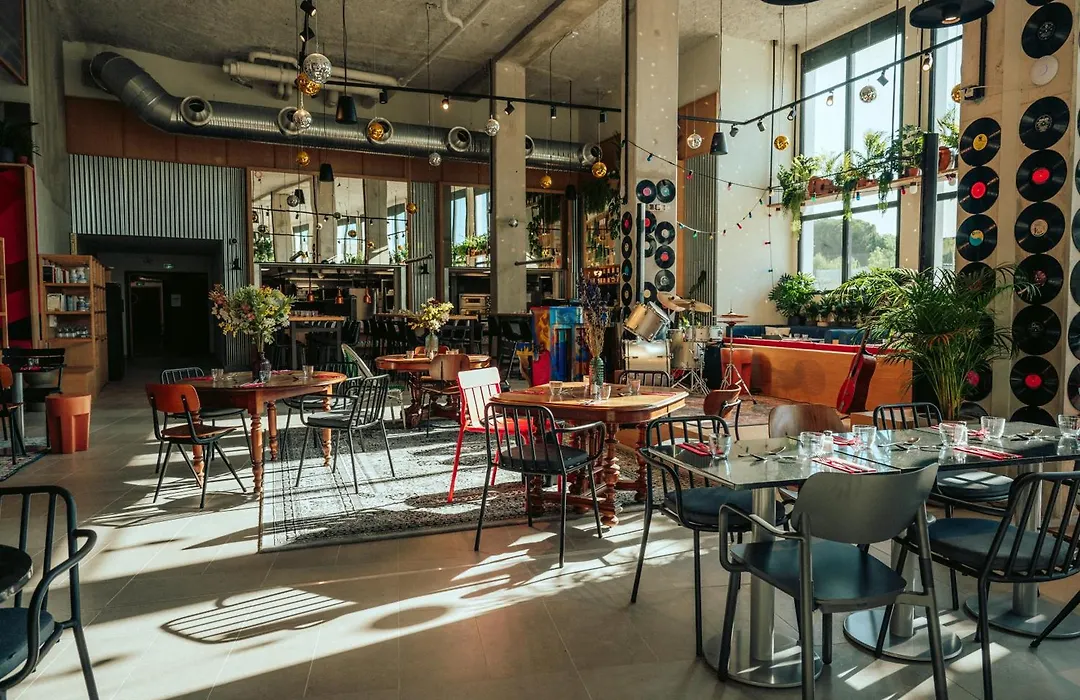 JOST Hotel Montpellier Centre St Roch-1
