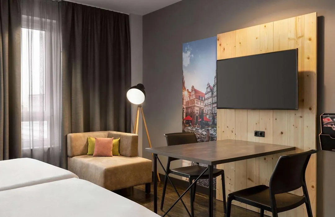 Vienna House Easy By Wyndham Bremen City-1
