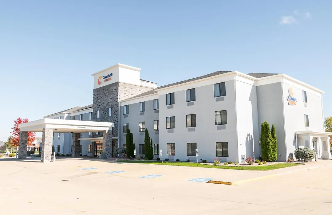 Comfort Suites Bloomington I-55 And I-74-1