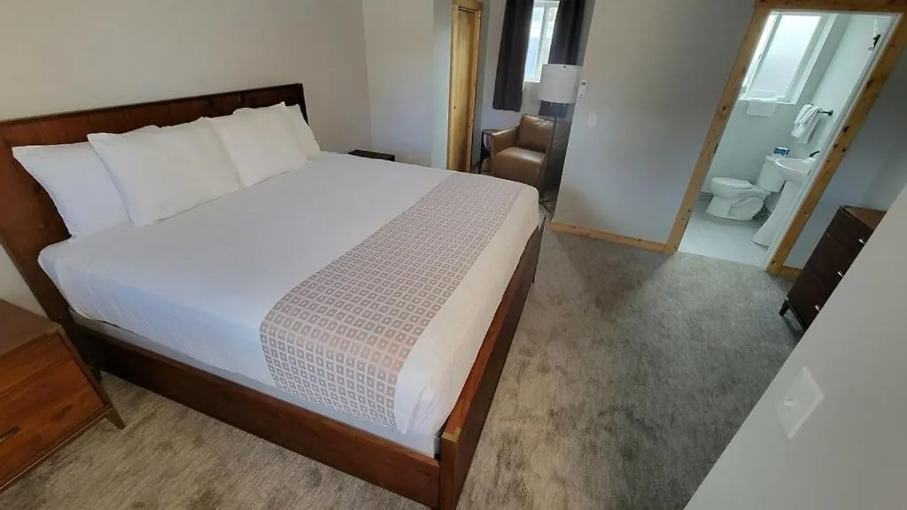 Topaz Lodge-1