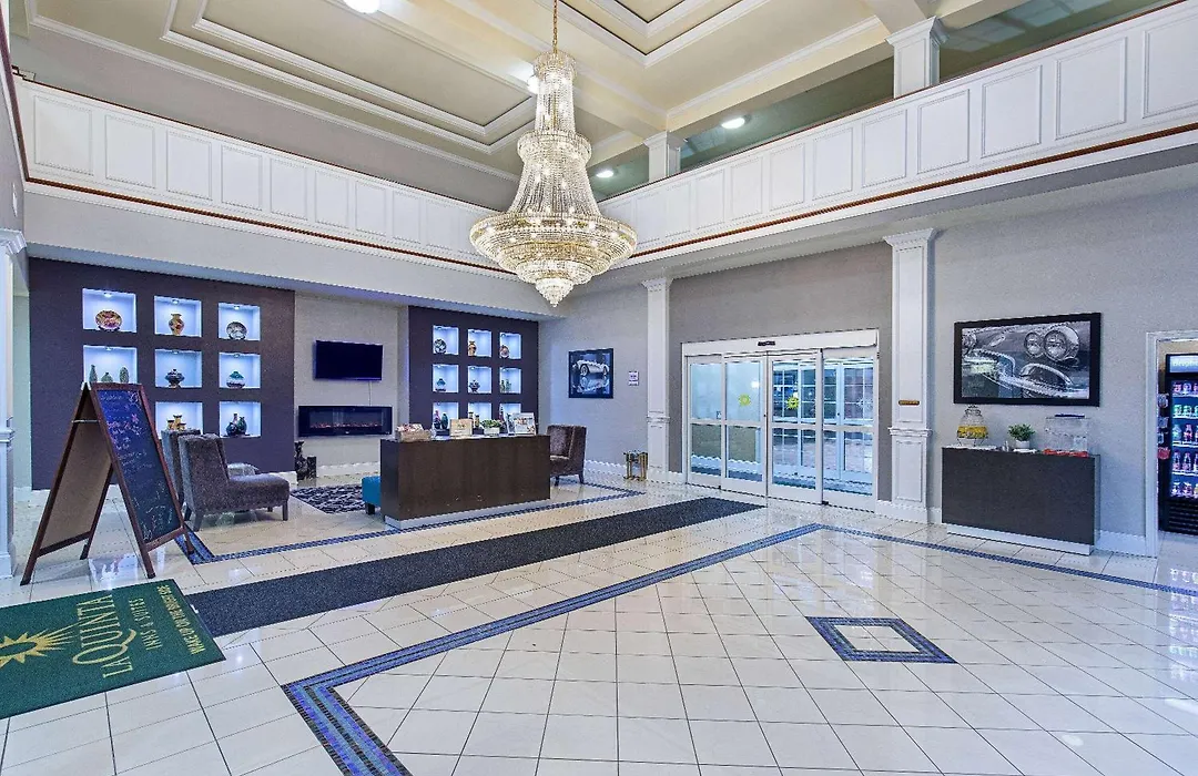 La Quinta By Wyndham Bowling Green-1