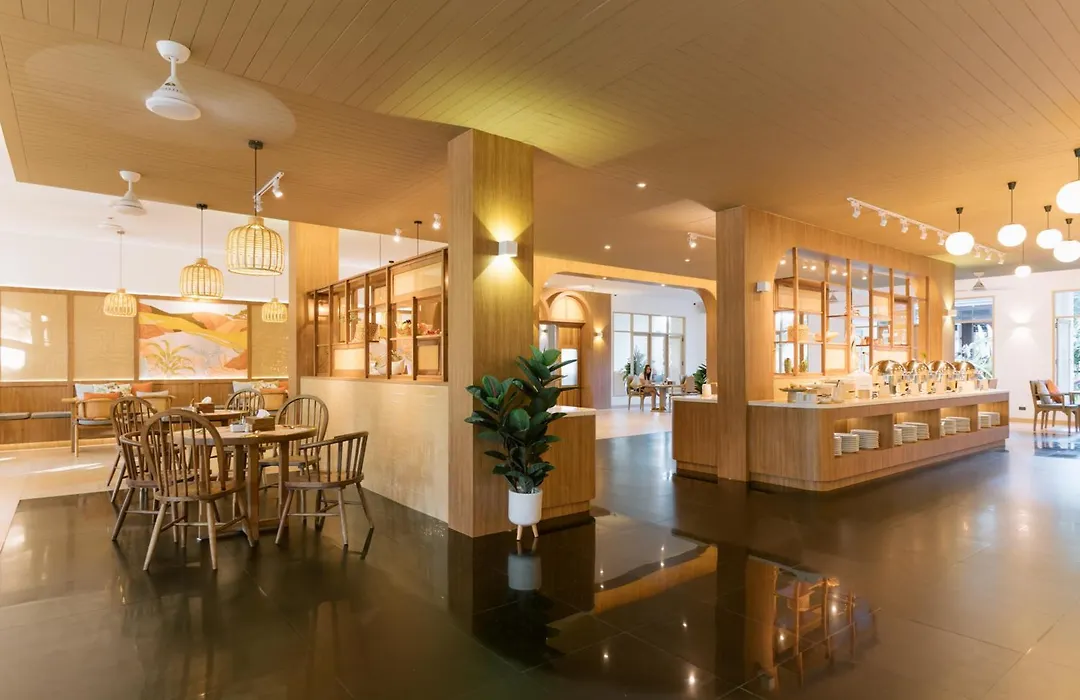Apsara Beachfront Resort & Villa-1