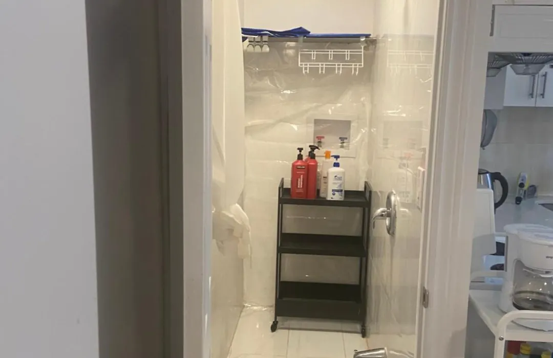 Double Room With Shared Bathroom 536B-1