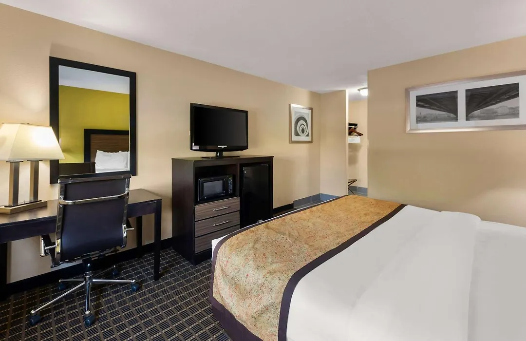 Best Western Adena Inn-1
