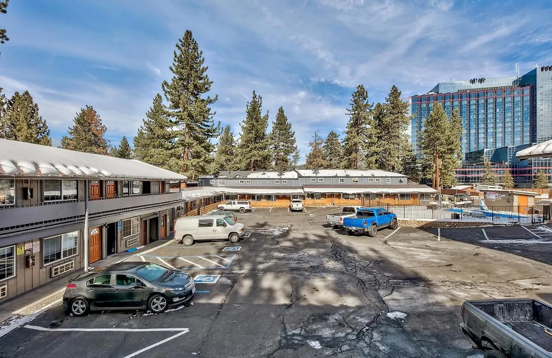 Blue Jay Lodge-1