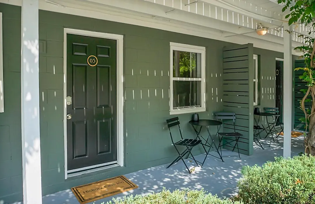 Hickory Falls Inn-1