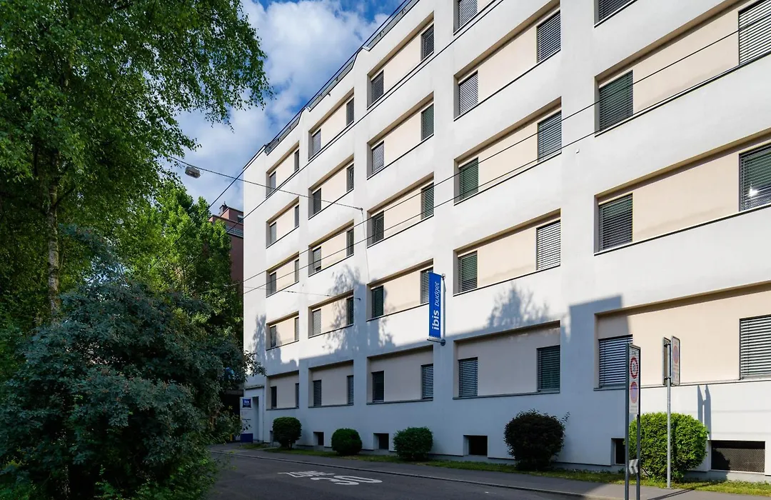 ibis budget Hotel Luzern City-1