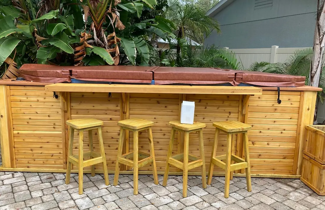 3Gulls Inn Ozona-Boutique Hotel-Steps From Restaurants & Brewery-Swimspa Pool-Pet Friendly-1