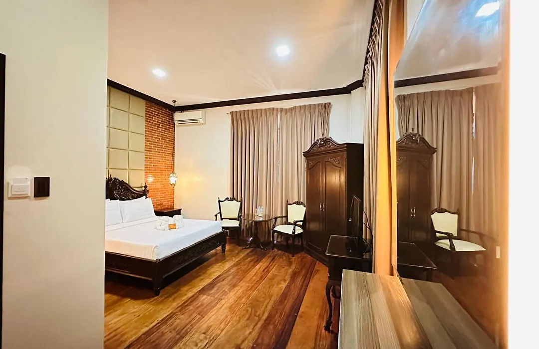 Vigan Plaza Hotel-1