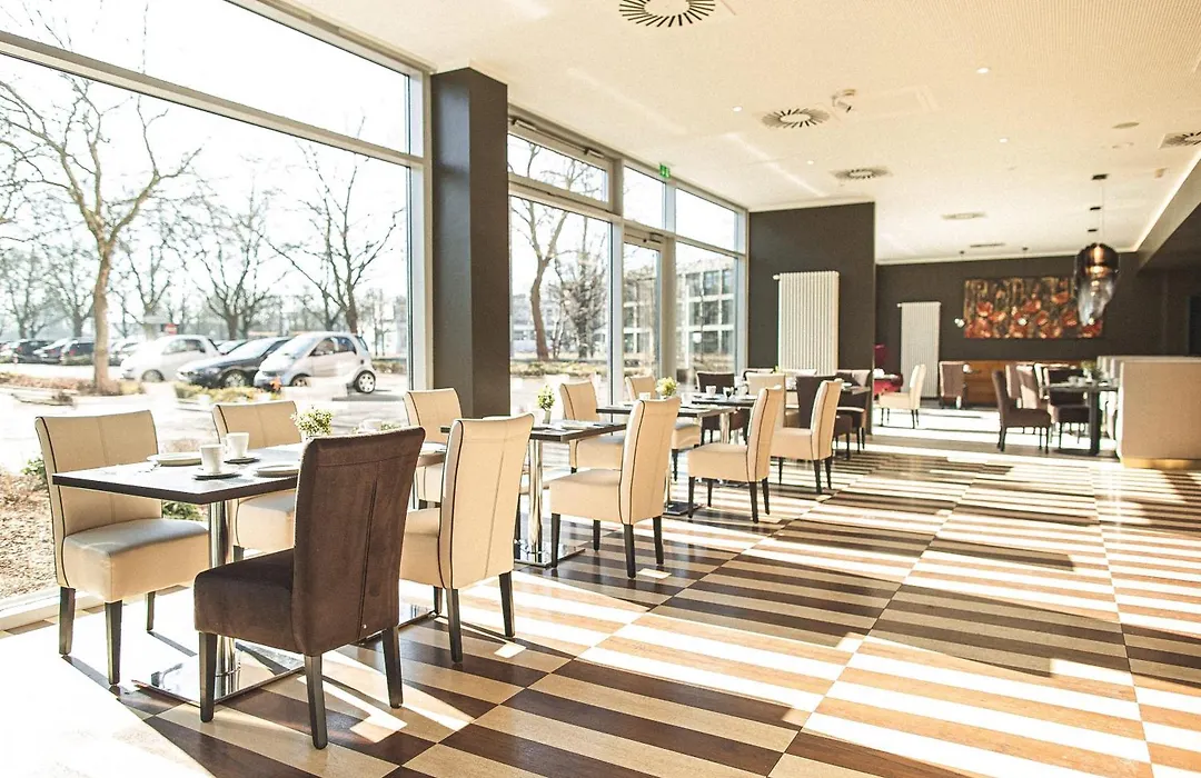 PLAZA Inn Karlsruhe-1