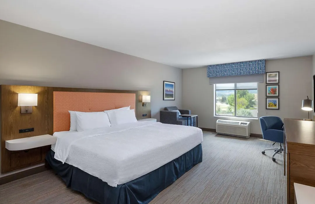Newly Renovated-Hampton Inn & Suites Casper-1