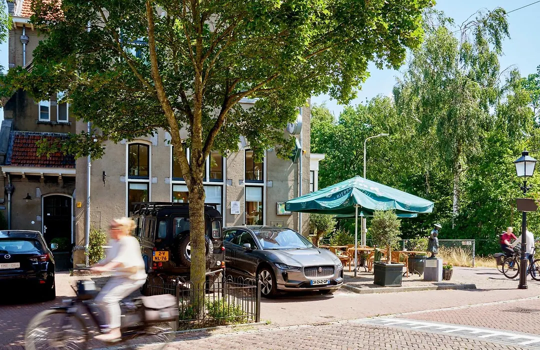 Station Amstelveen-1