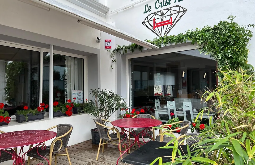 Hotel Le Crist Al, Front de mer, chambres climatisées et son studio non climatisé, proche du centre ville-1