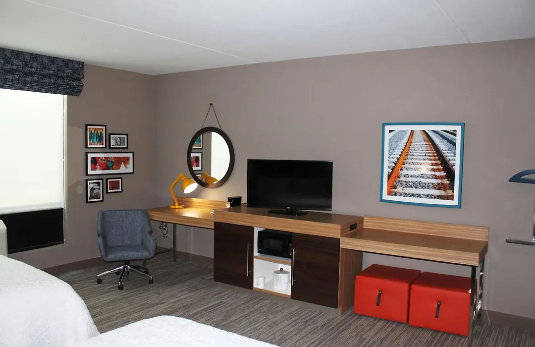 Hampton Inn Forsyth-1