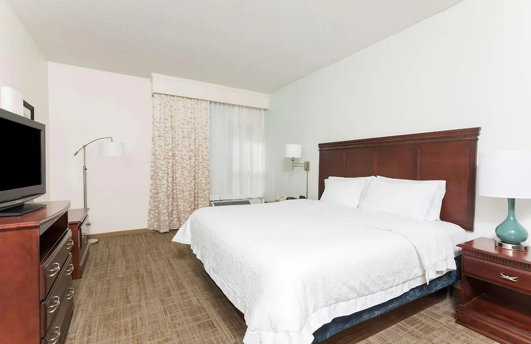 Hampton Inn East Lansing-1