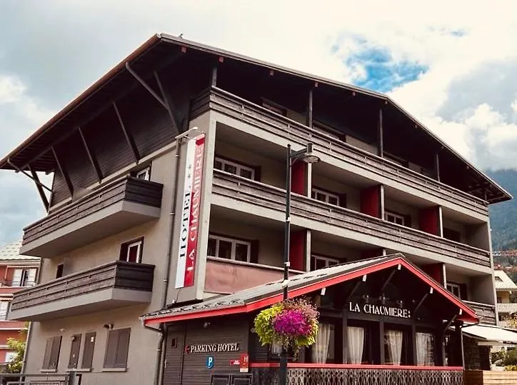 Hotel La Chaumière Garage Moto gratuit À 150 m de la gare SNCF et TMB-1