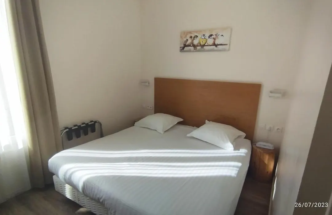 Hotel Des Arts-1