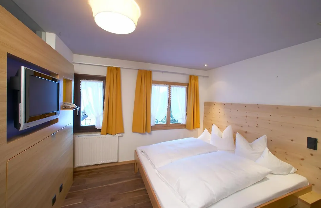 Familienhotel Mateera Gargellen / Montafon-1